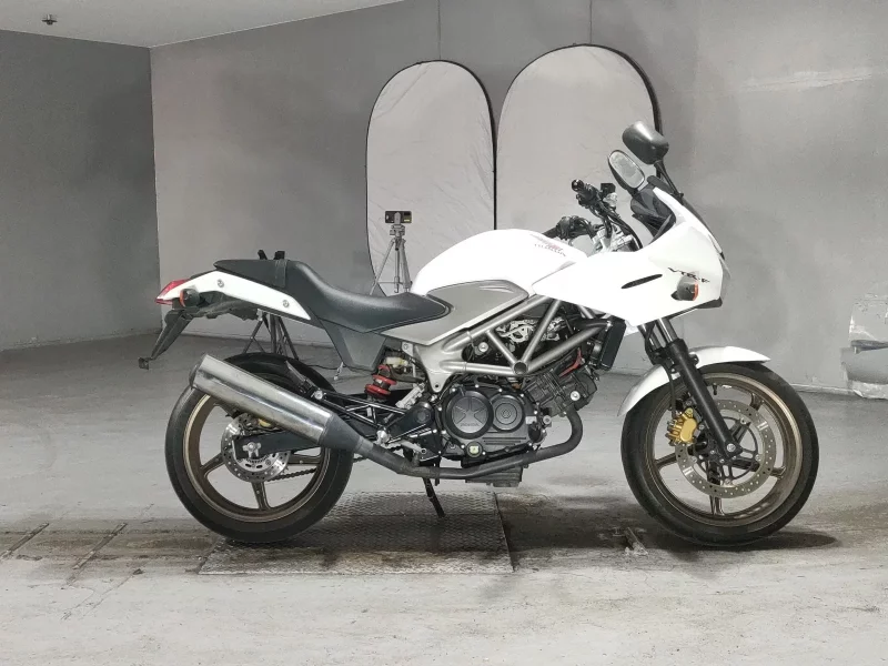 Honda VTR250F