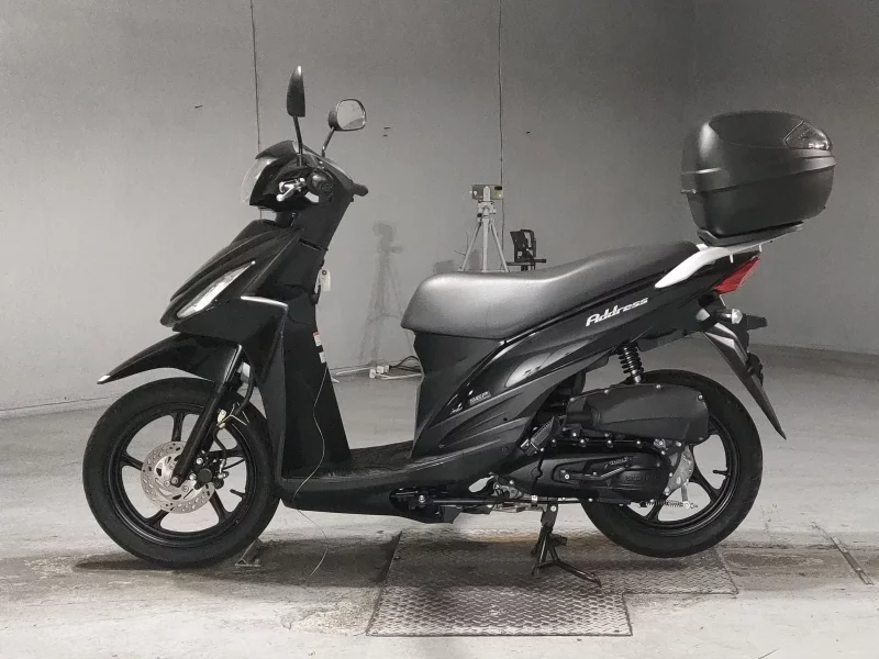 Suzuki ADDRESS V110