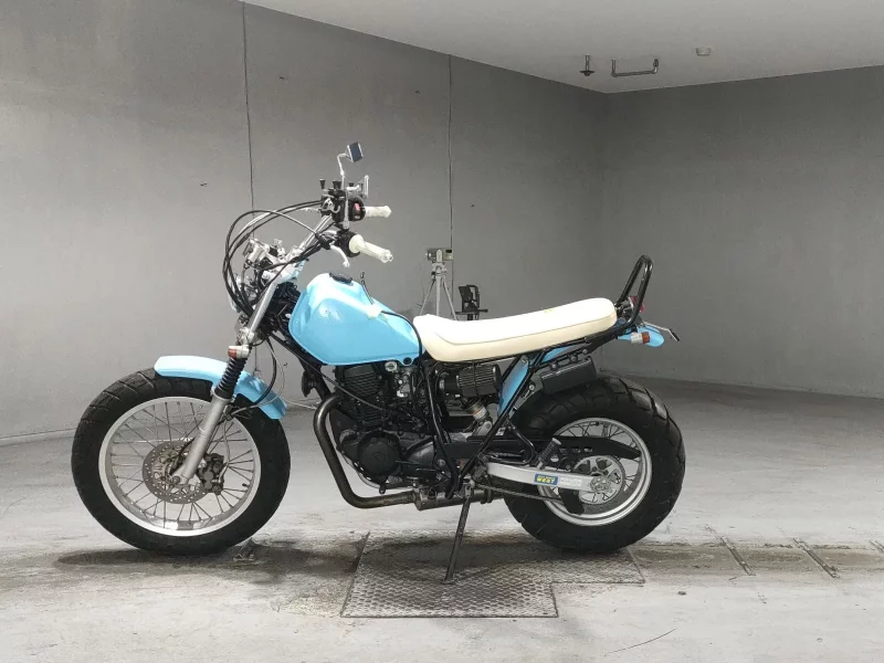 Yamaha TW225