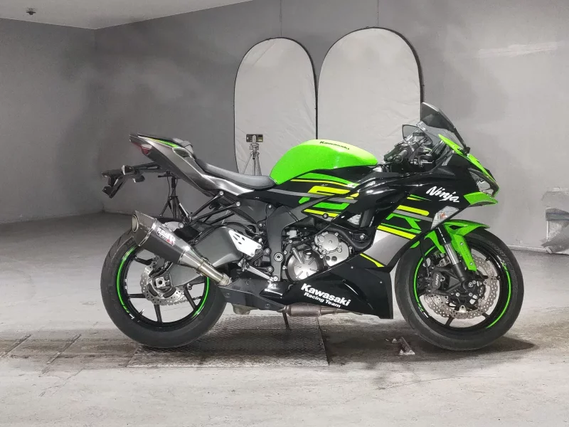Kawasaki ZX-6R лот № 5372 оценка 4  с аукциона в Японии