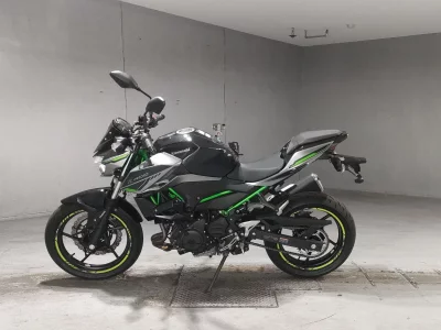 Kawasaki Z400  с аукциона в Японии