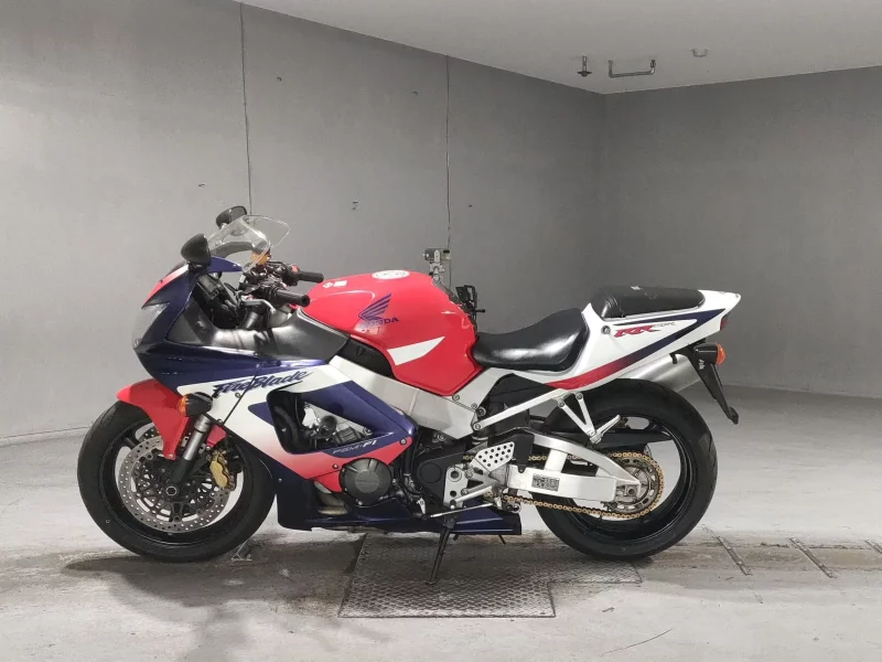 Honda CBR900RR