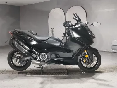 Yamaha T-MAX560  с аукциона в Японии