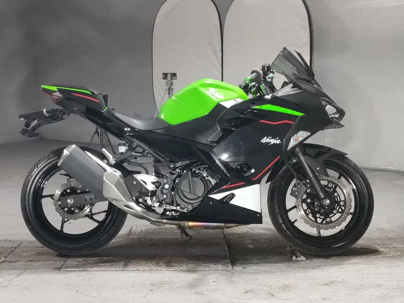 Kawasaki NINJA250