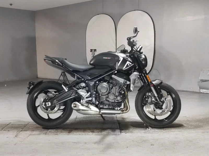 Triumph TRIUMPH TRIDENT 660