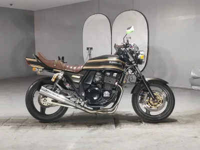Kawasaki ZRX400