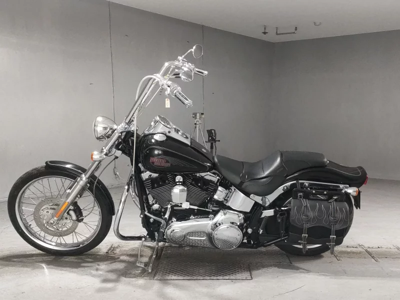 Harley-Davidson HARLEY FXSTC1580