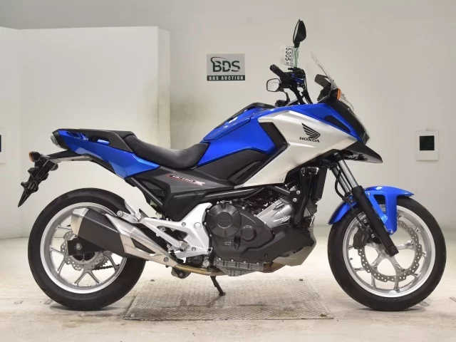 Honda NC750X-2