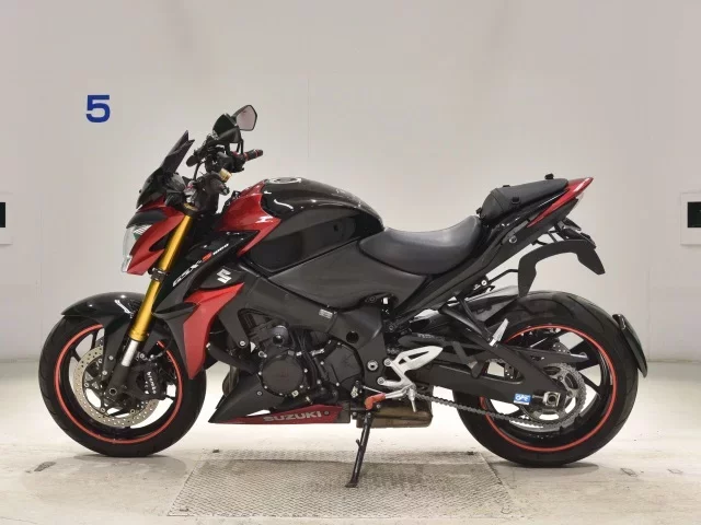 Suzuki GSX-S1000