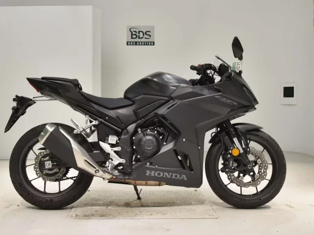 Honda CBR400R-3