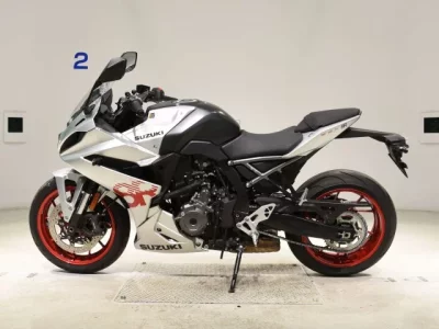 Suzuki GSX-8R