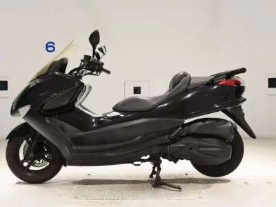 Yamaha MAJESTY 250-4