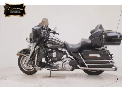 Harley-Davidson HARLEY FLHTCU1580