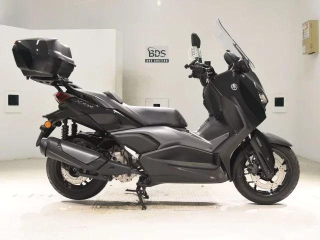 Yamaha X-MAX250-2 лот № 5033 оценка 8  с аукциона в Японии
