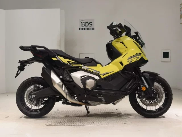 Honda X-ADV750-2