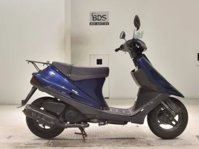 Suzuki ADDRESS V100