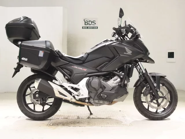 Honda NC750XD-2
