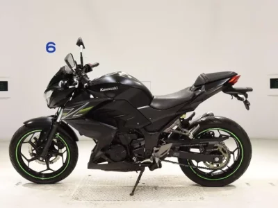 Kawasaki Z250 лот № 0252 оценка 4  с аукциона в Японии 2