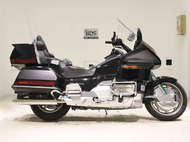 Honda GL1500 лот № 7744 оценка 4  с аукциона в Японии