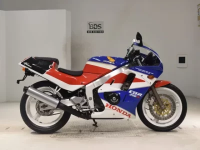 Honda CBR250R