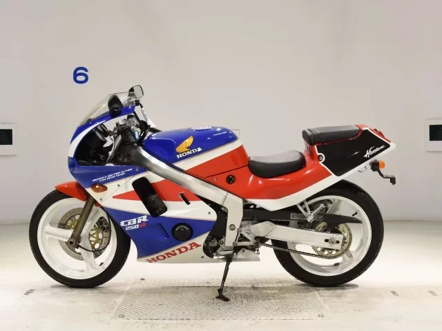 Honda CBR250R