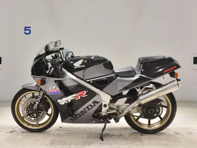 Honda VFR400R-2