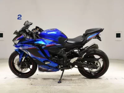 Kawasaki ZX-4R SE
