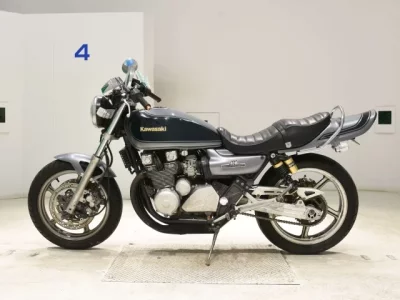 Kawasaki ZEPHYR400 лот № 5129 оценка 4  с аукциона в Японии 2