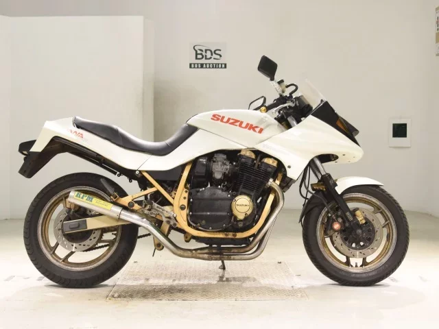 Suzuki GSX750S KATANA
