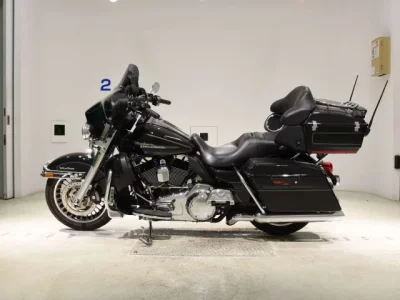 Harley-Davidson HARLEY FLHTCU1580