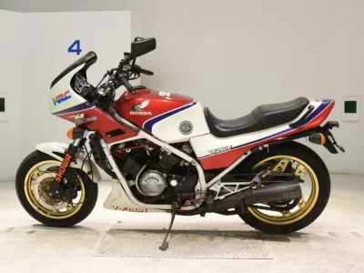 Honda VF750F
