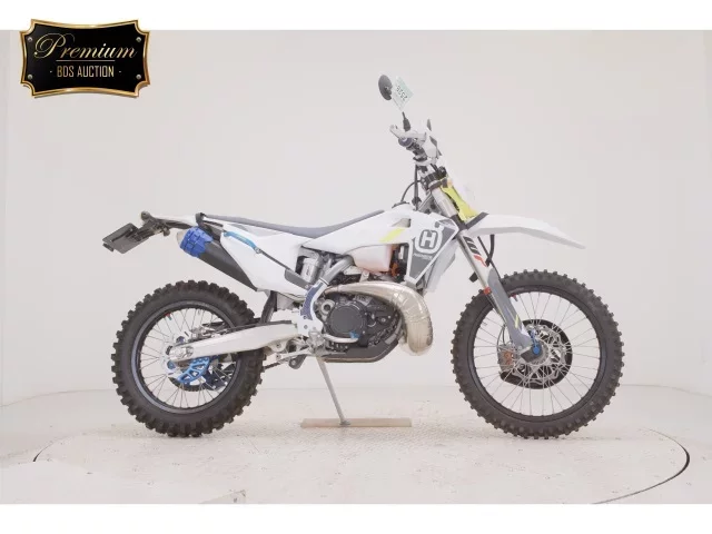 Other HUSQUARNA TE250I лот № 2528 оценка 4  с аукциона в Японии