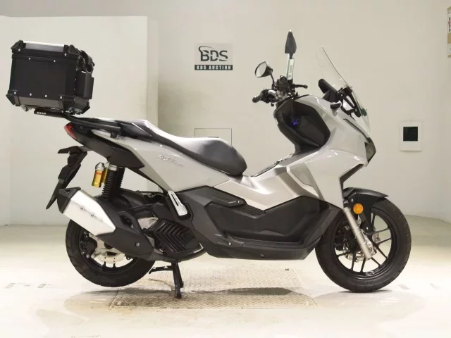 Honda ADV160