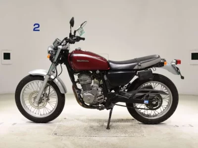 Honda CB223S