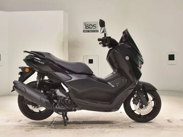 Yamaha NMAX155-3