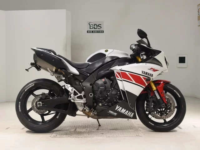 Yamaha YZF-R1