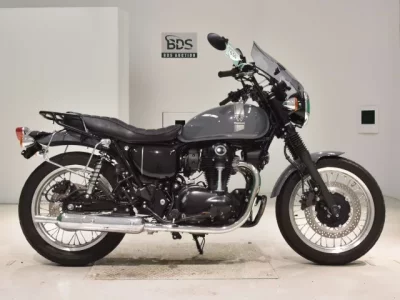 Kawasaki W800-2 STREET
