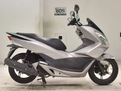 Honda PCX125-2