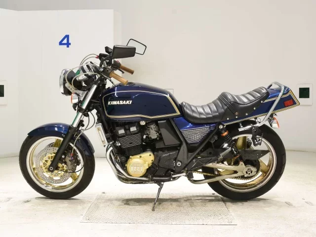 Kawasaki ZRX400