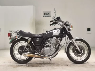 Yamaha SR400-5
