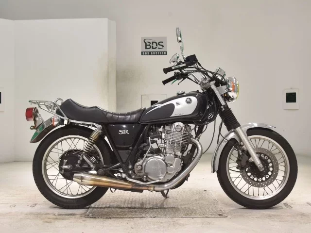 Yamaha SR400-5