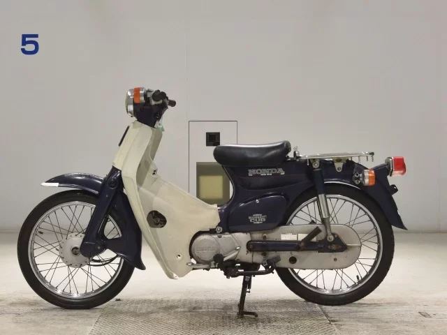 Honda C90
