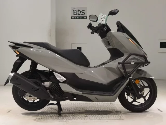 Honda PCX125-4