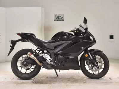 Yamaha YZF-R25A