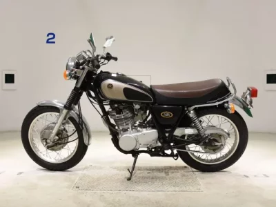 Yamaha SR400-2