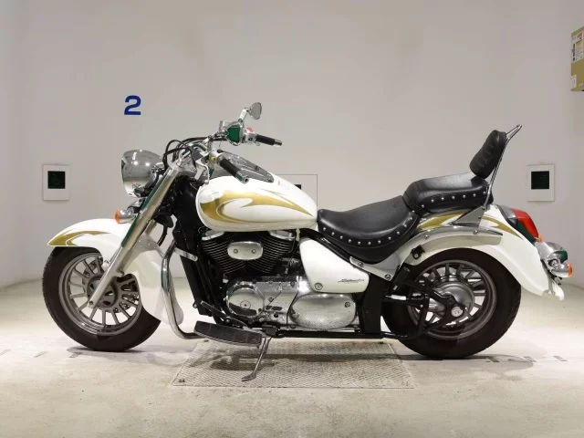 Suzuki INTRUDER 400 CLASSIC