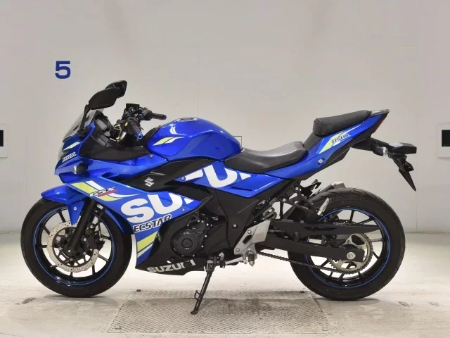 Suzuki GSX250R