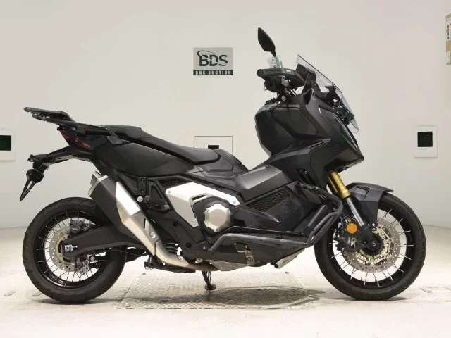 Honda X-ADV750-2