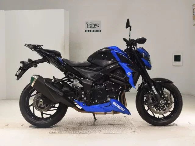Suzuki GSX-S750