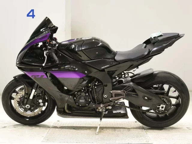 Yamaha YZF-R1